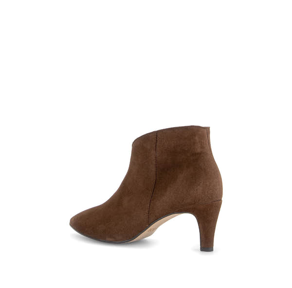 Gabor Terri cacao brown heeled ankle boots, rotating product angle 03.