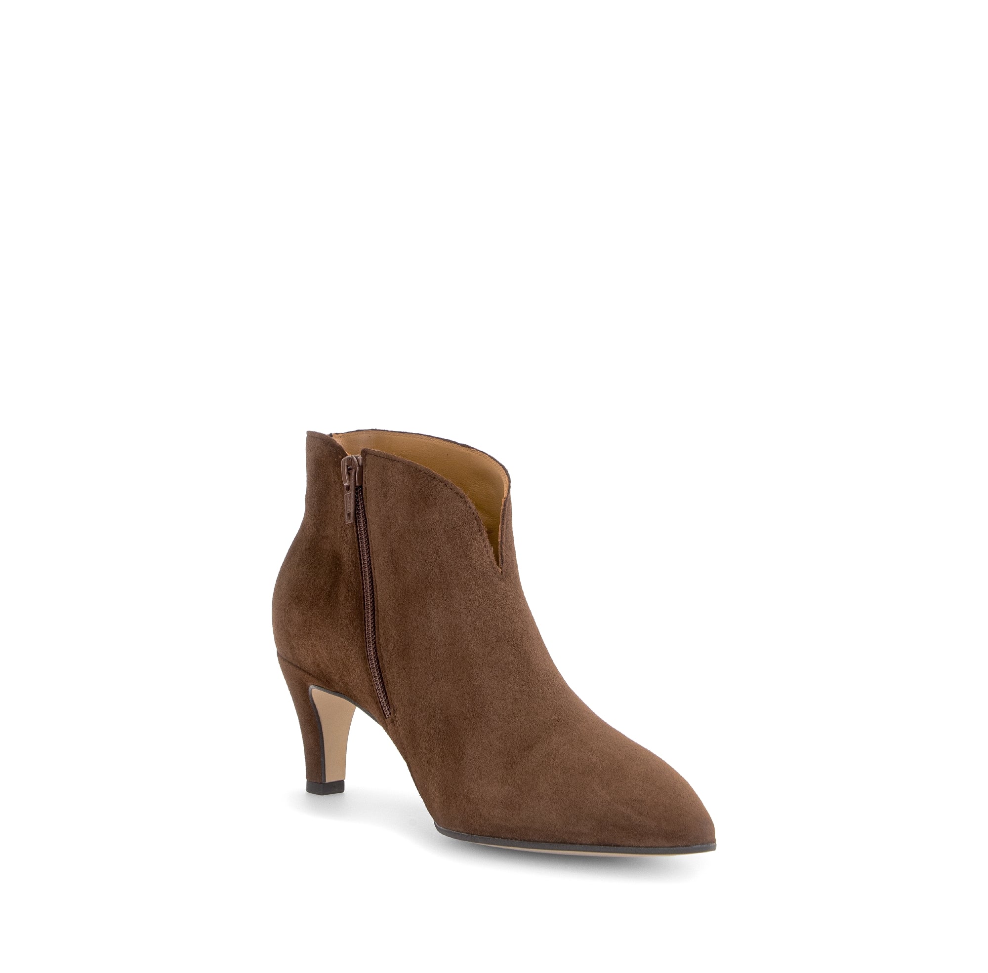 Gabor Terri cacao brown heeled ankle boots, rotating product angle 16.