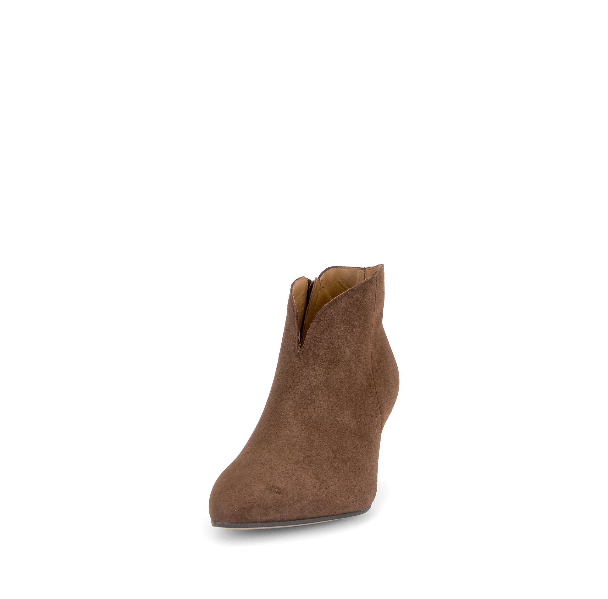 Gabor Terri cacao brown heeled ankle boots, rotating product angle 20.