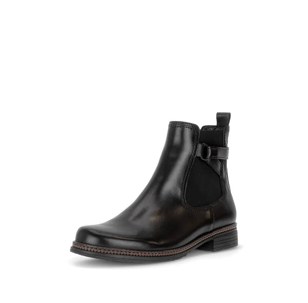 Gabor 8023.01.001 Nolene in black, front three-quarter view.