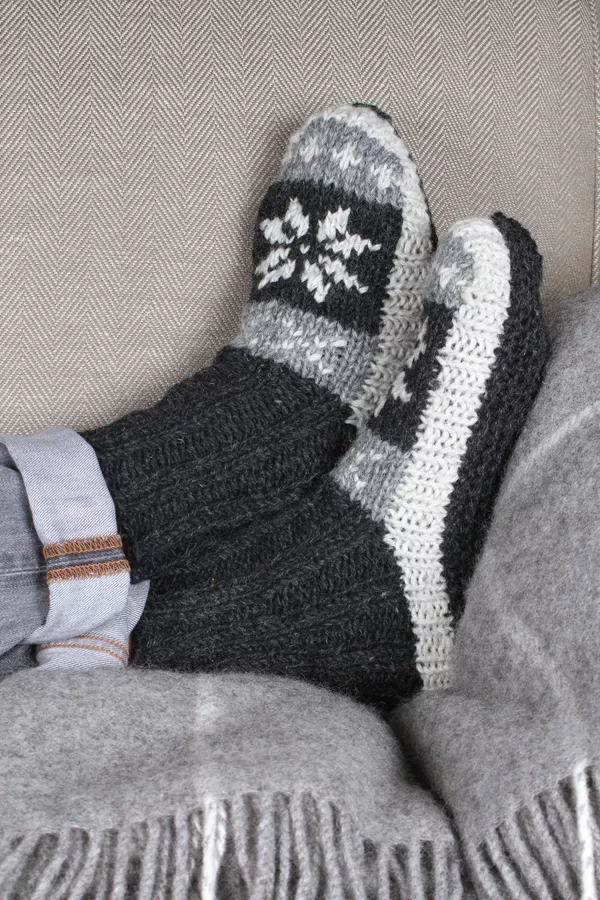 Pachamama Yukon Mens Lined Sofa Socks