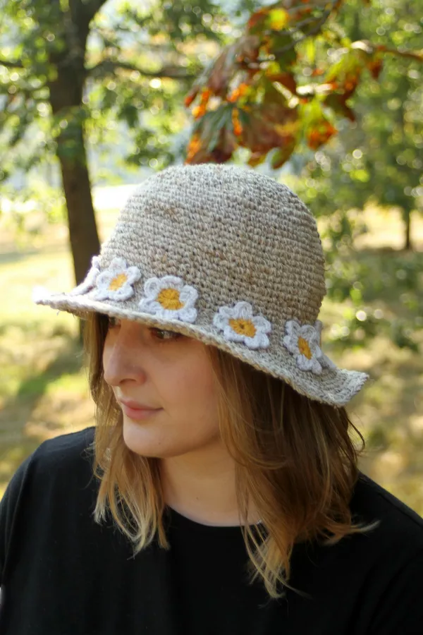 Pachamama Daisy Chain Hemp/Cotton Hat Natural