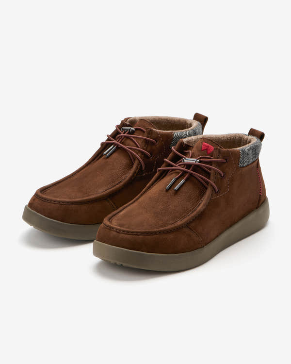 Kickback Hoogah men's chocolate leather chukka ankle boots, pair view.