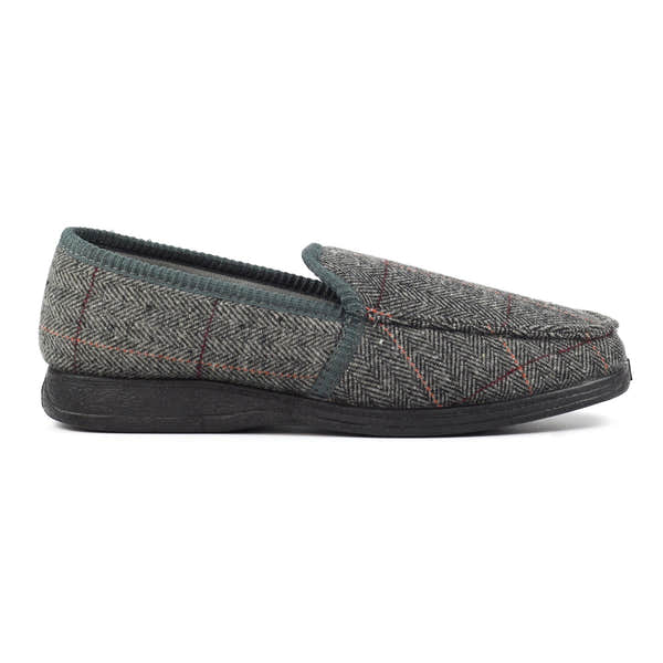 Lazy Dogs KMD103 Eisenhower II Mens Grey Textile Memory Foam Slippers, front three-quarter view.