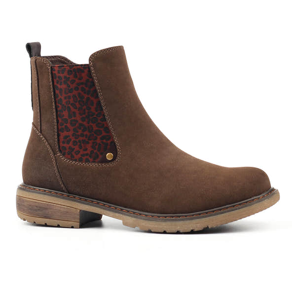 Lunar GLB244 Eve Ladies Brown Ankle Boots, front three-quarter view.