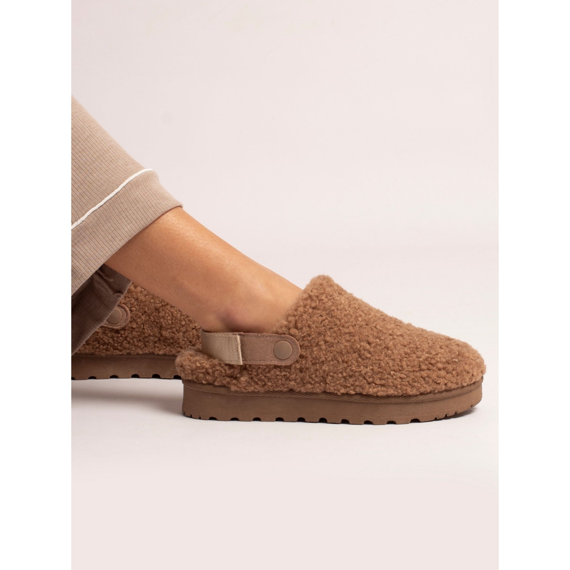 Lunar KLZ002 Naples Ladies Mink Textile Mule Slippers, alternate product view 3.