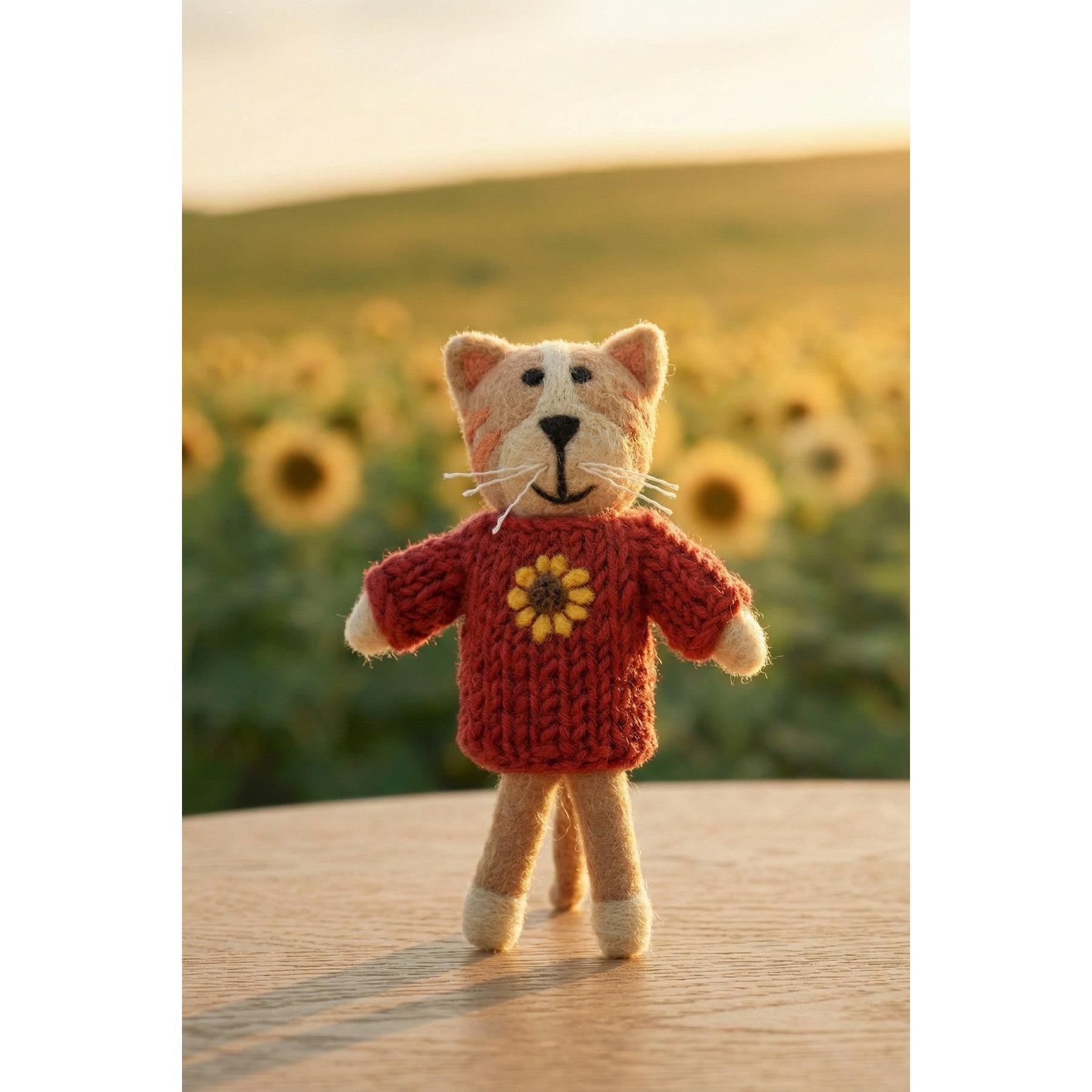 Pachamama Catalina The Kitten, felt animal decoration; product view.