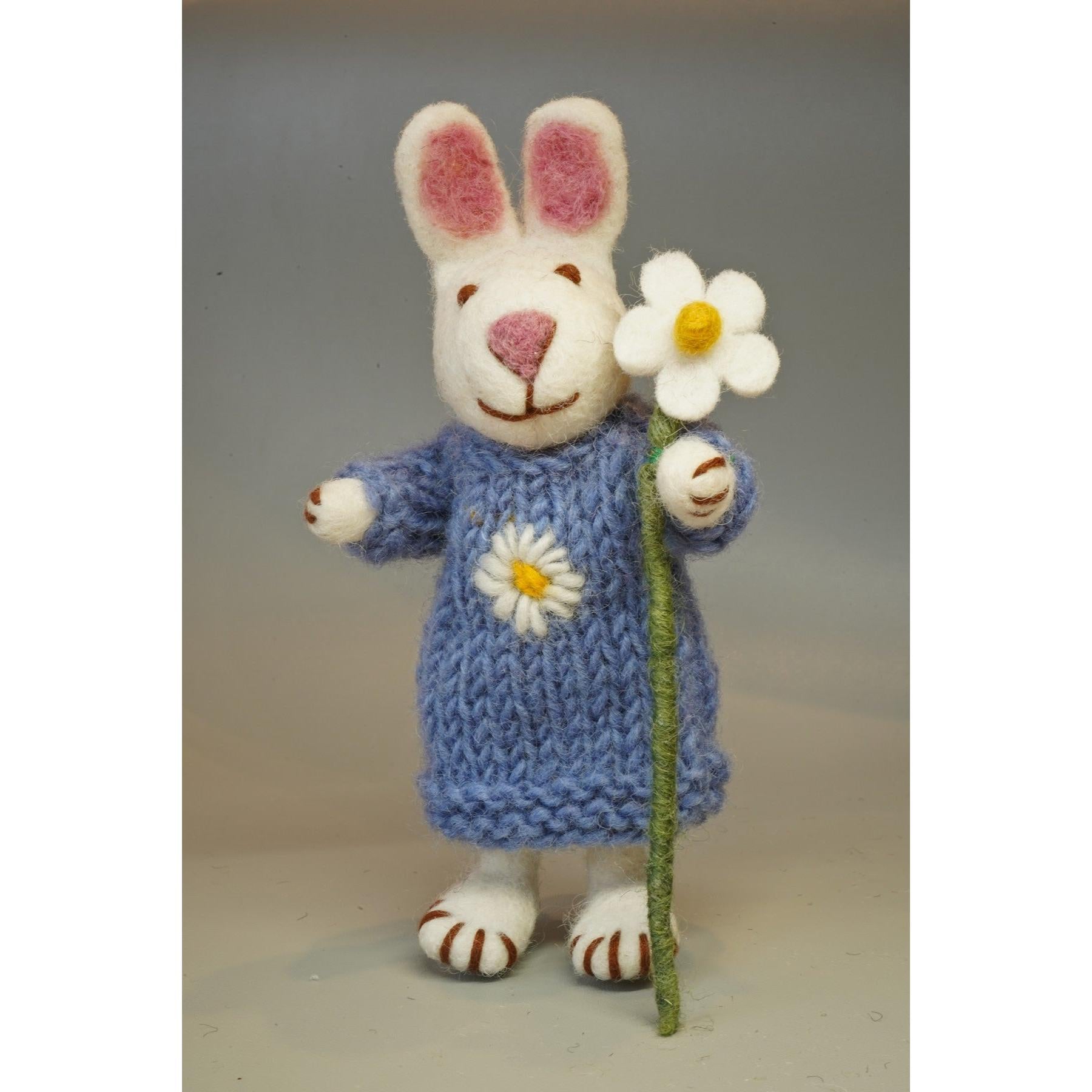 Pachamama Daisy The Rabbit, felt animal decoration; product view 2.