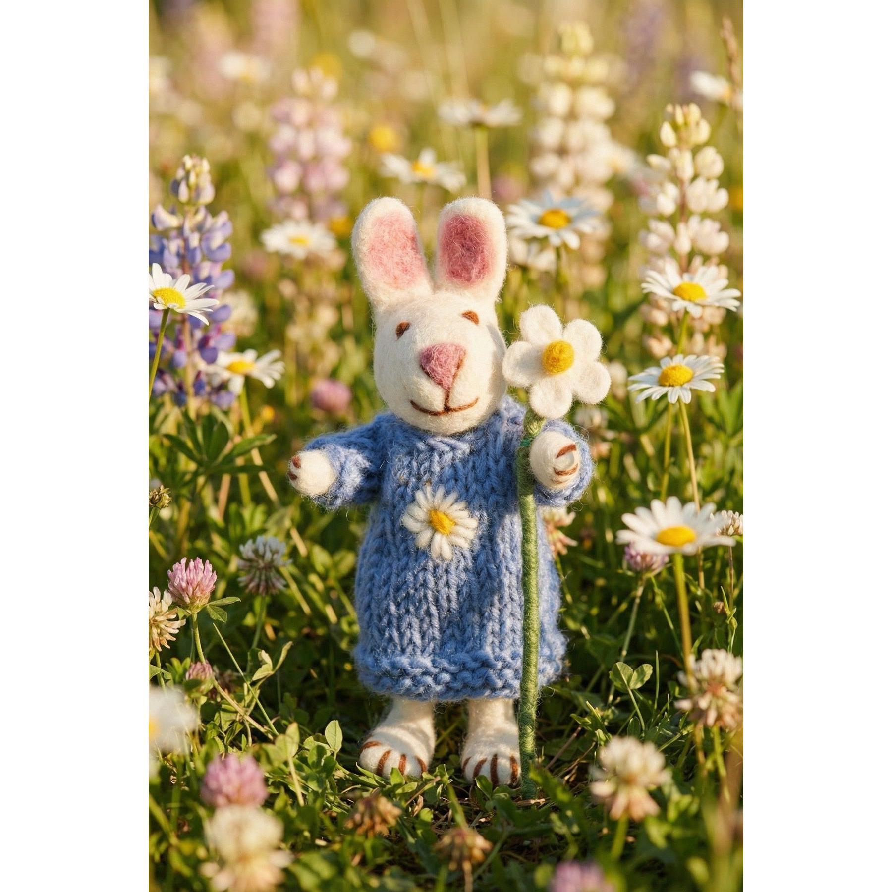 Pachamama Daisy The Rabbit, felt animal decoration; product view 4.