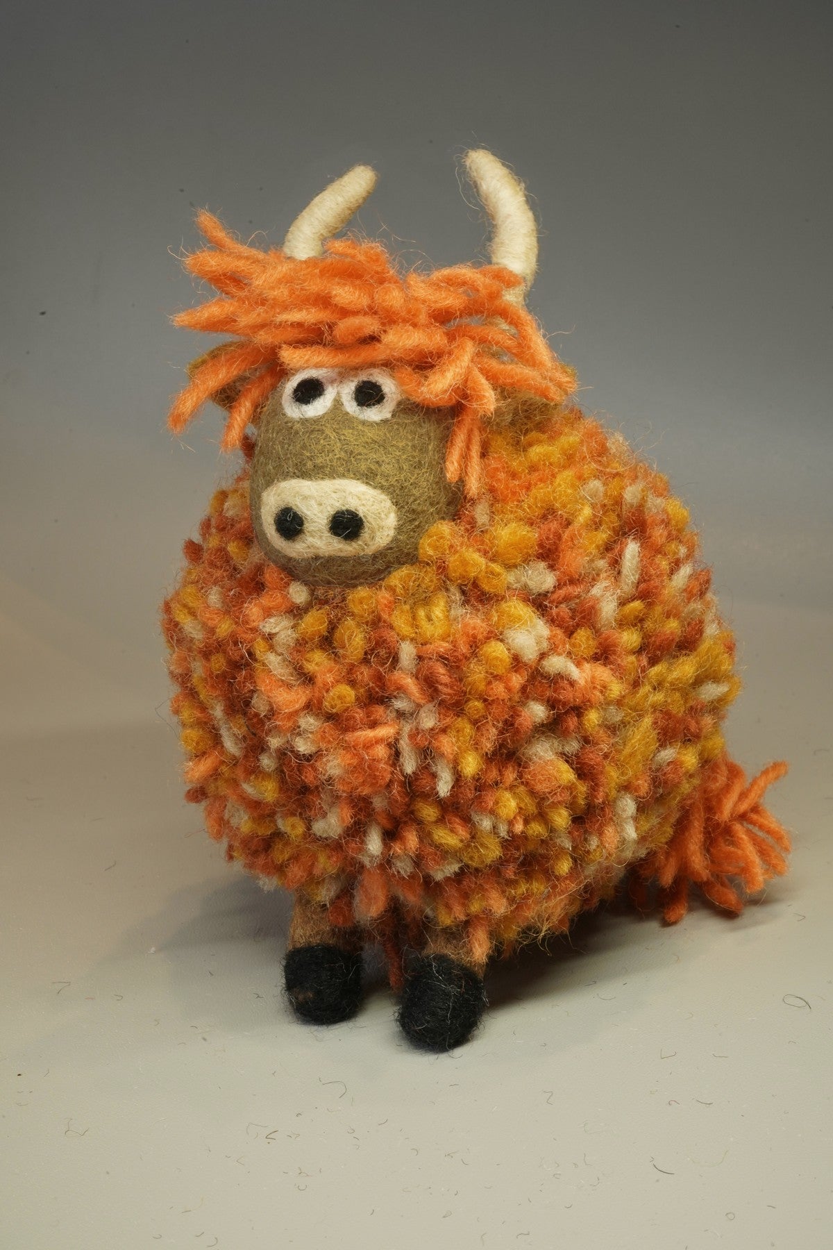Pachamama Duncan The Highland Cow, felt animal decoration; product view 2.