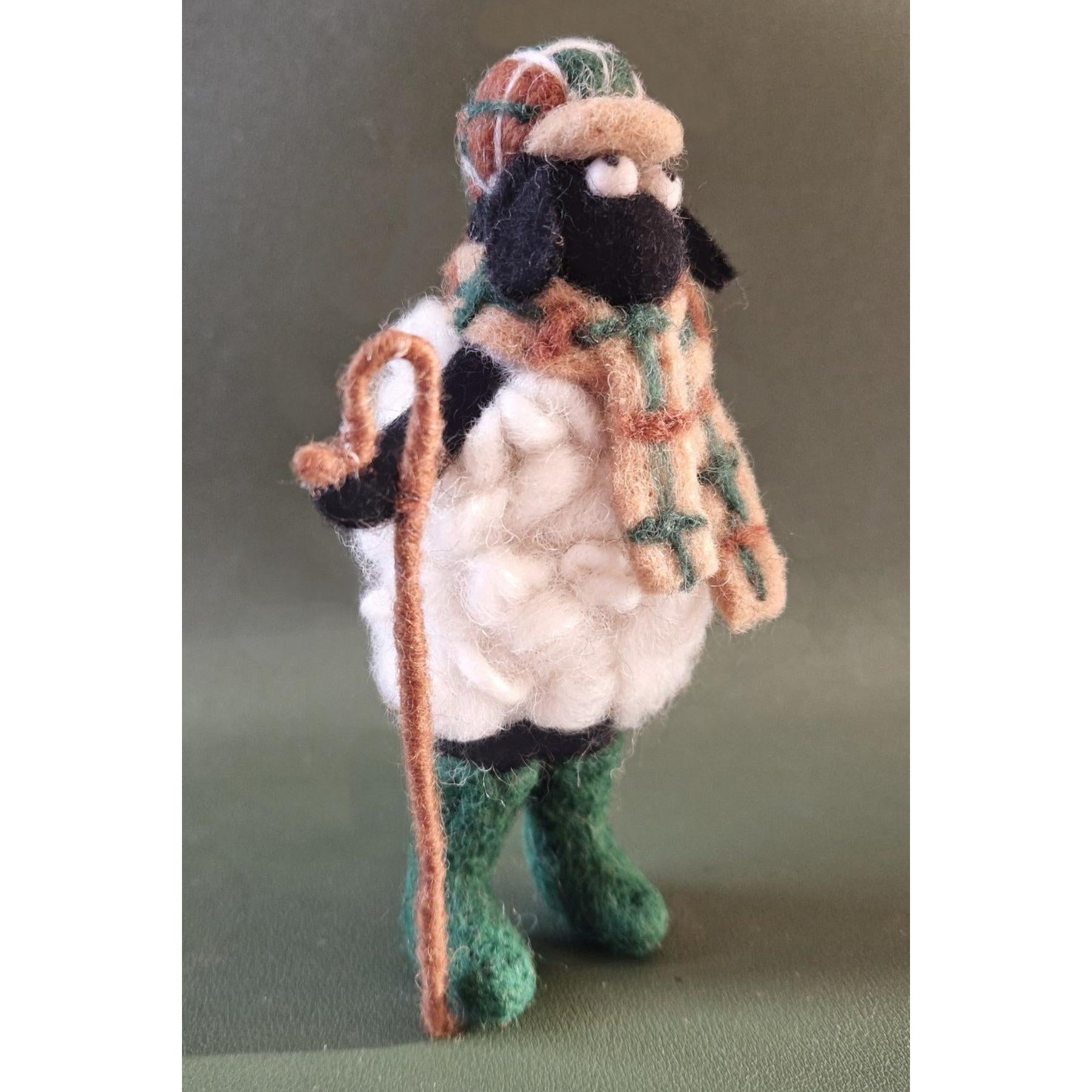 Pachamama Flat Cap Stanley, felt animal decoration; product view 8.