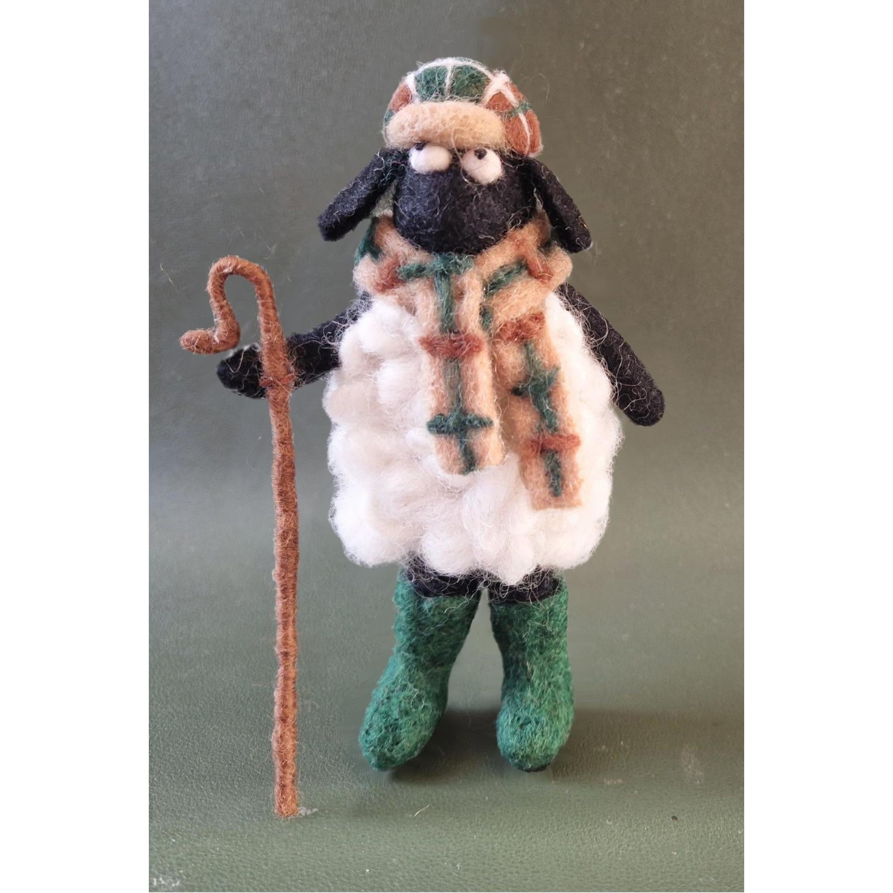 Pachamama Flat Cap Stanley, felt animal decoration; product view.