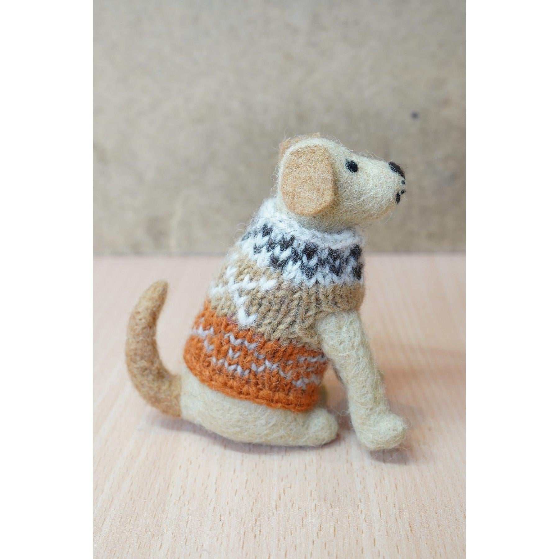 Pachamama Laura The Labrador Dog, felt animal decoration; product view 7.