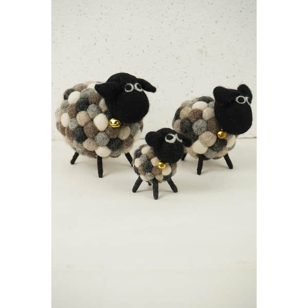 Pachamama Mini Helen, felt animal decoration; product view 5.