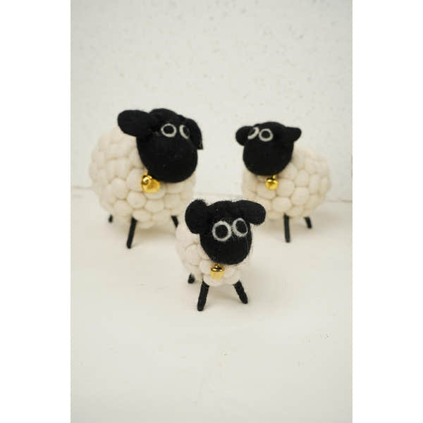 Pachamama Mini Tessa, felt animal decoration; product view 3.