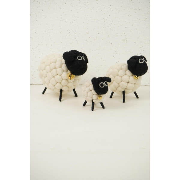 Pachamama Mini Tessa, felt animal decoration; product view 4.