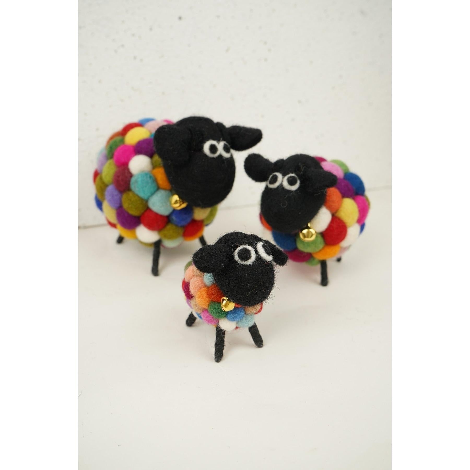 Pachamama Mini Ziggy, felt animal decoration; product view 3.