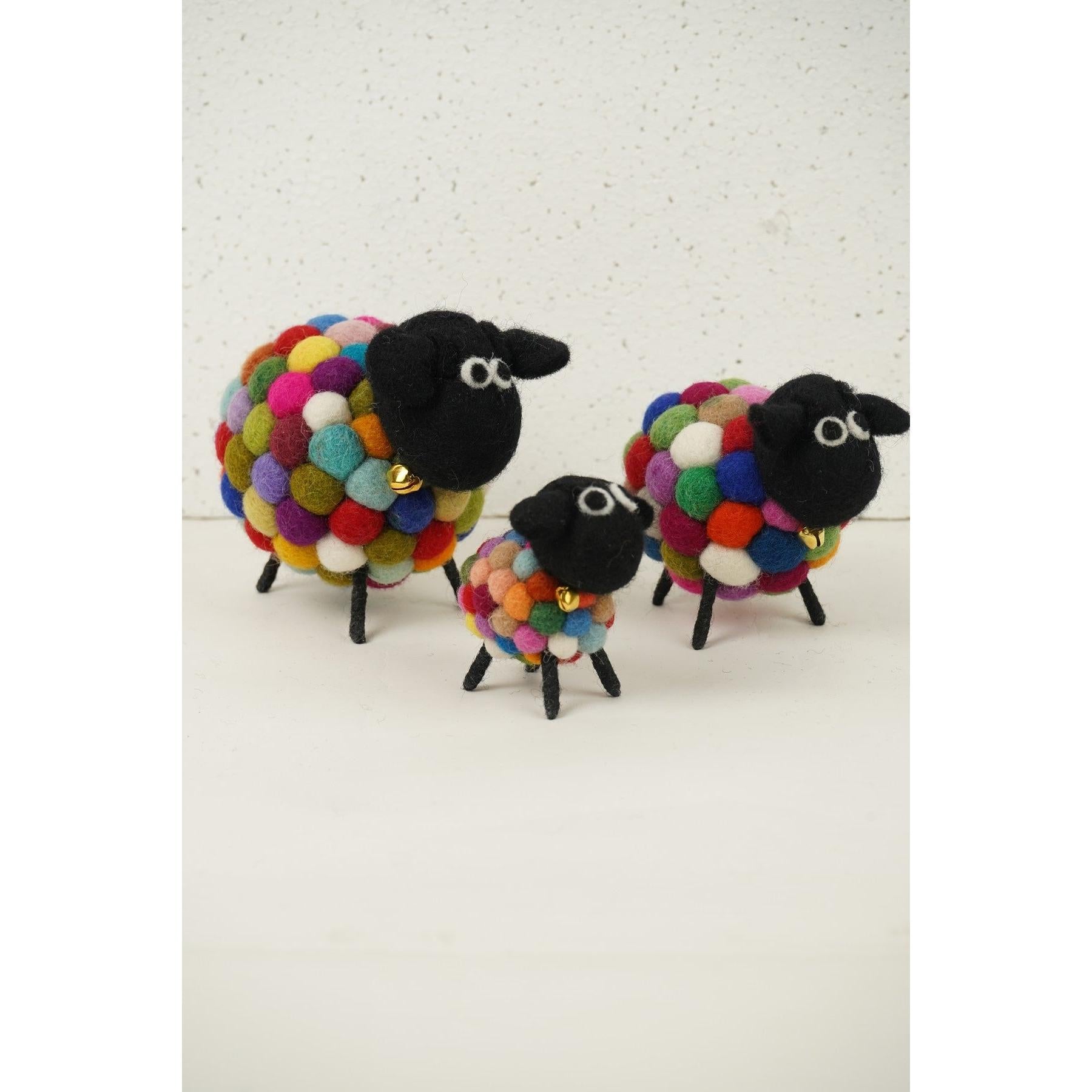 Pachamama Mini Ziggy, felt animal decoration; product view 4.