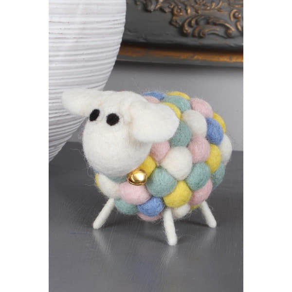 Pachamama Patricia The Pretty Lamb, felt animal decoration; product view.