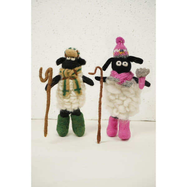 Pachamama Shearing Sheila, felt animal decoration; product view 5.