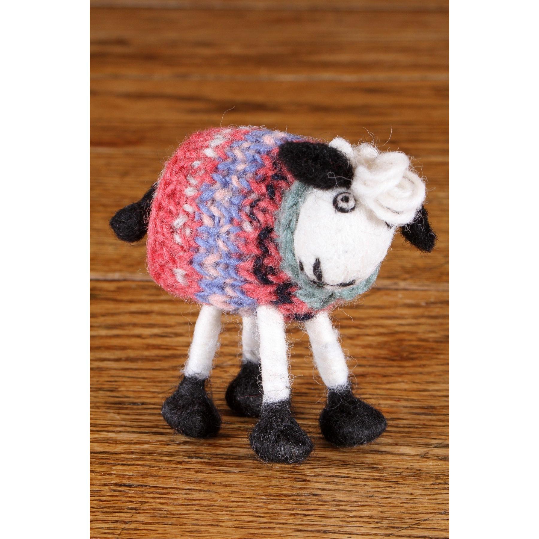 Pachamama Tank Top Tracey, felt animal decoration; product view 2.