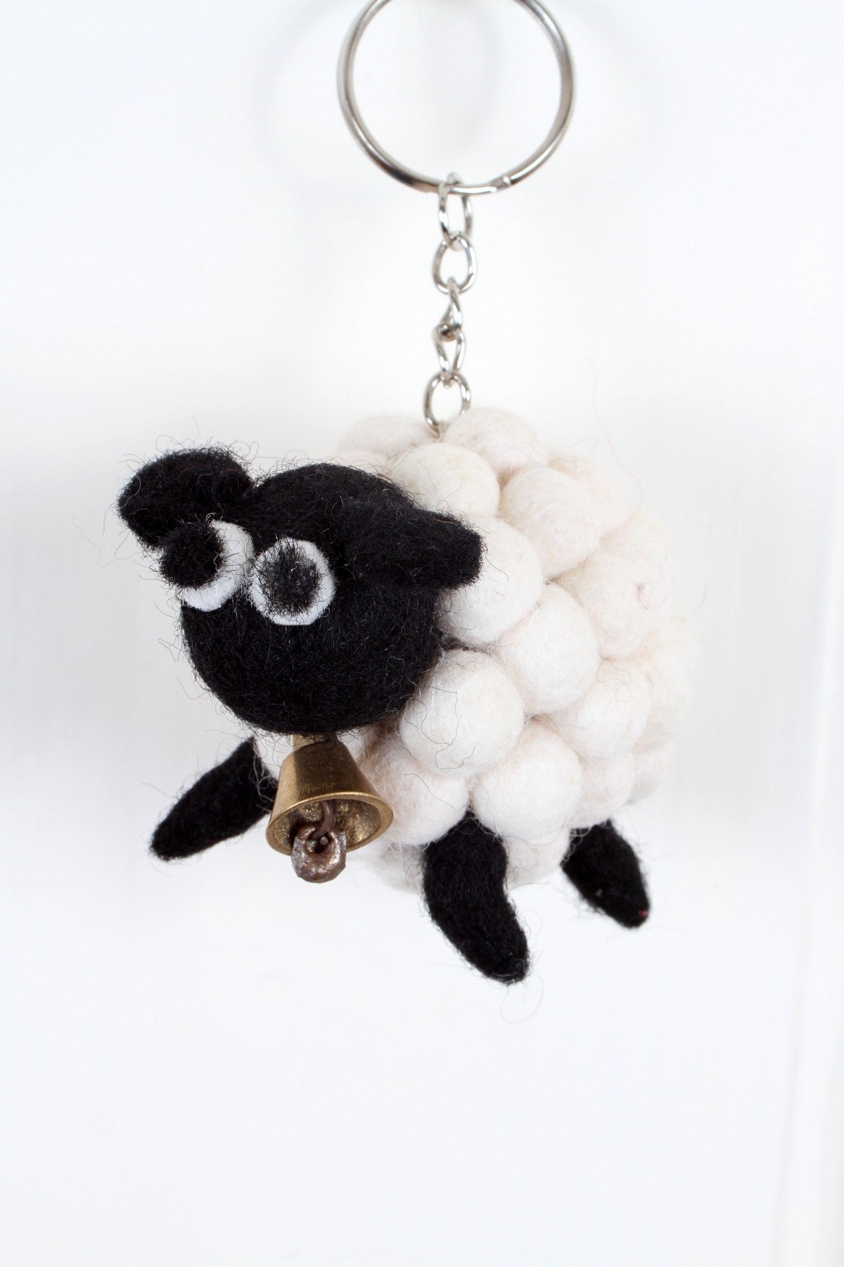 Pachamama Tessa Keyring, felt animal keyring; product view 2.