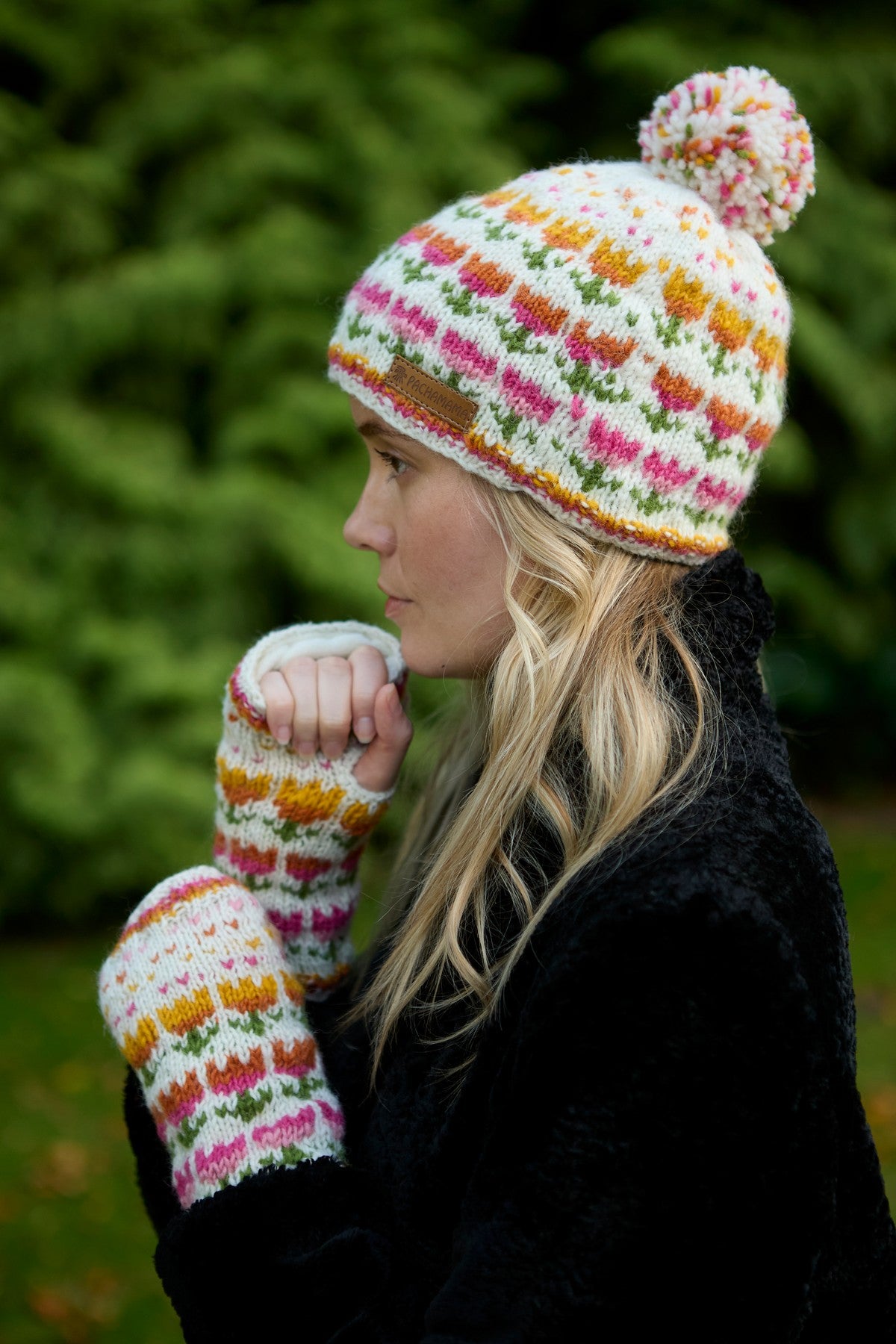 Pachamama Tulip Handwarmer, with bright tulip motifs; product view 7.