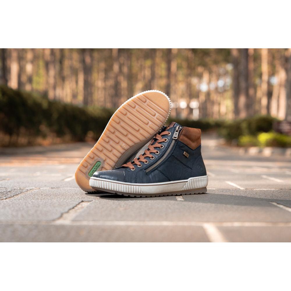 Remonte D0772-16 women's wide navy leather water resistant zip & lace ankle boots, lifestyle view 2 of 5.