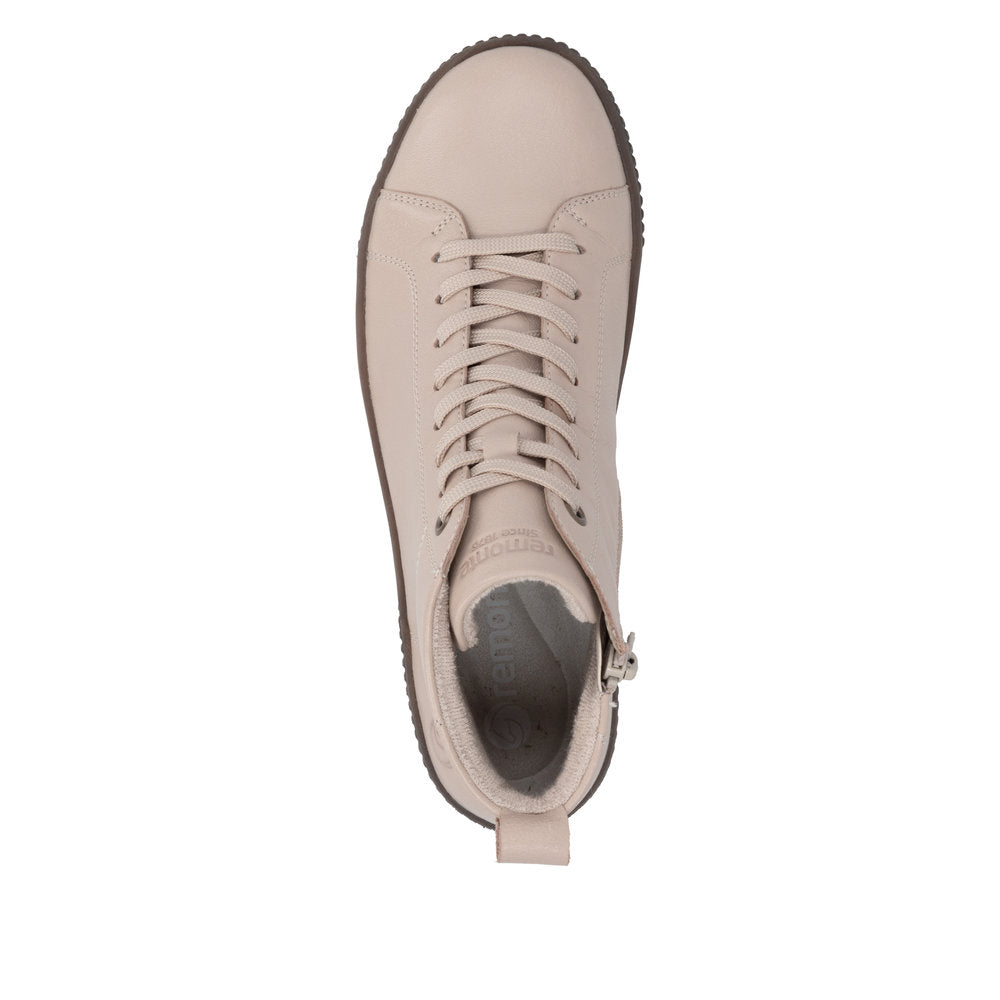 Remonte D0782-62 women's wide off white leather water resistant zip & lace ankle boots, top view.