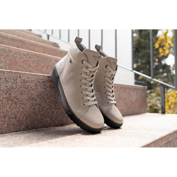 Remonte D0782-62 women's wide off white leather water resistant zip & lace ankle boots, lifestyle view 2 of 2.