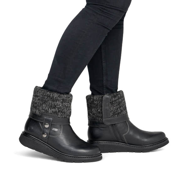 Remonte D3976-03 women's wide black water resistant knitted cuff side zip ankle boots, on-foot lifestyle view.