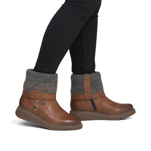 Remonte D3976-23 women's wide brown water resistant knitted cuff side zip ankle boots, on-foot lifestyle view.