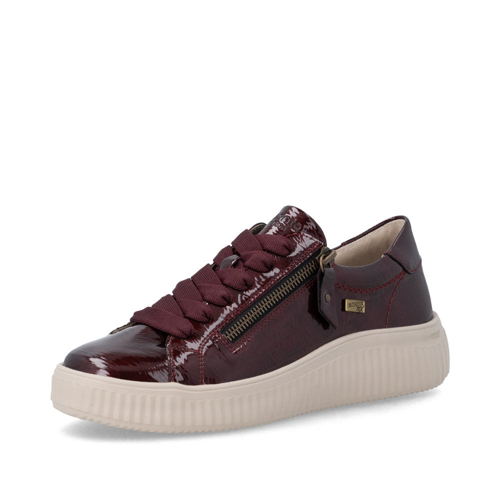 Remonte D3E07-35 women's wide red water resistant vegan zip & lace shoes, front three-quarter view.