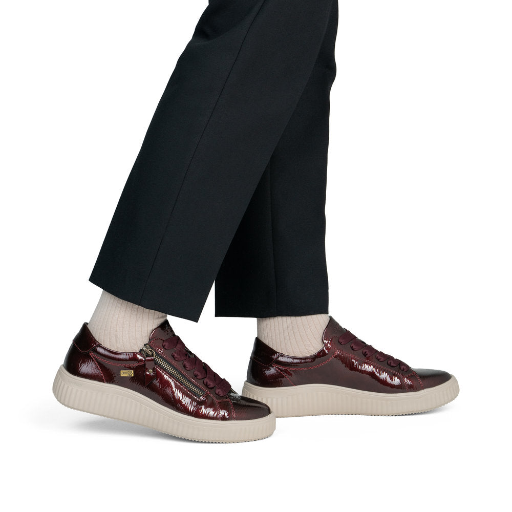 Remonte D3E07-35 women's wide red water resistant vegan zip & lace shoes, on-foot lifestyle view.