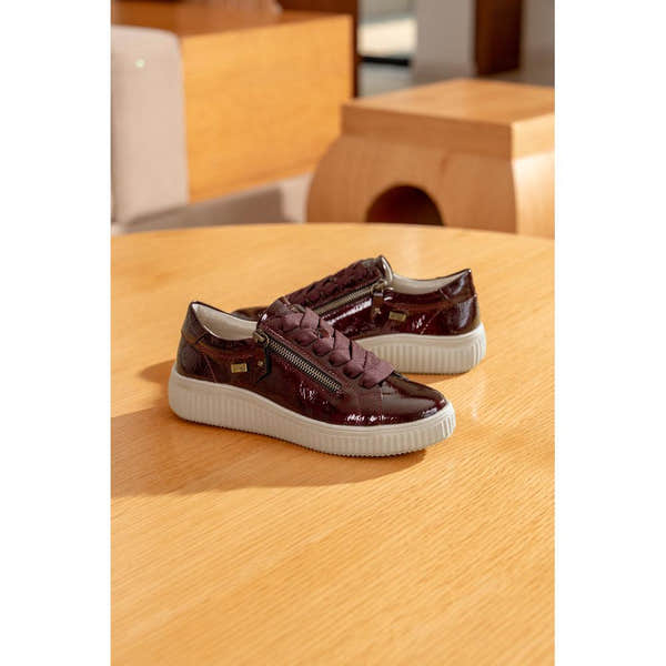 Remonte D3E07-35 women's wide red water resistant vegan zip & lace shoes, lifestyle view 6 of 10.