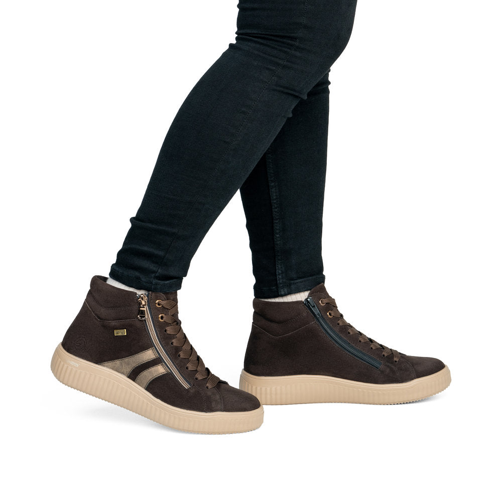 Remonte D3E70-25 women's wide brown leather water resistant zip & lace ankle boots, on-foot lifestyle view.