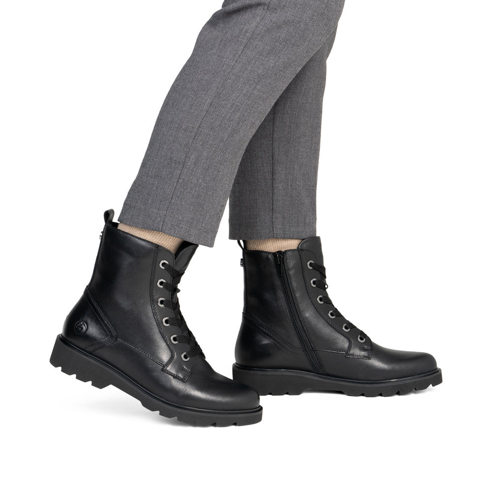 Remonte D3S71-00 women's wide black leather zip & lace ankle boots, on-foot lifestyle view.