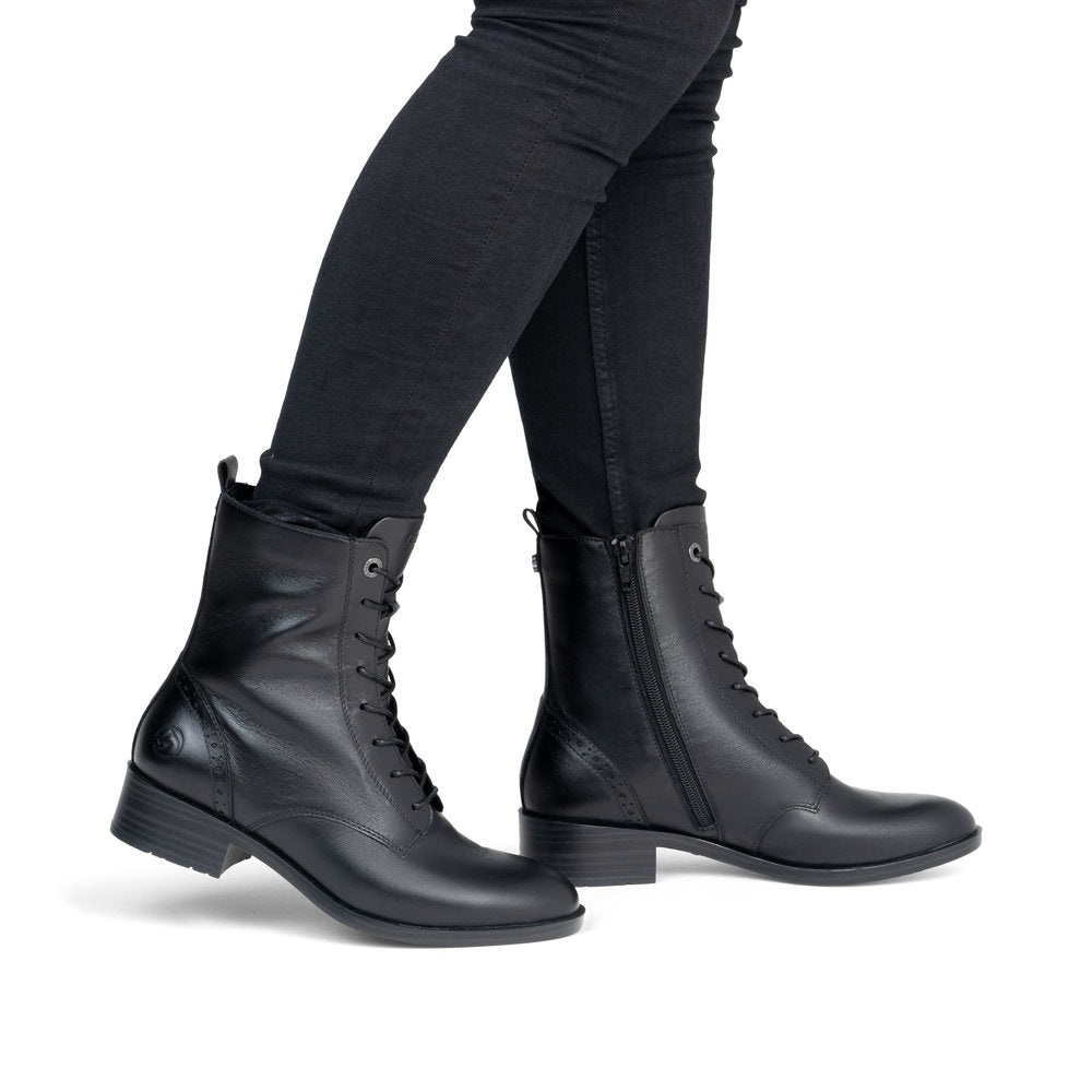 Remonte D3U71-00 women's wide black leather zip & lace ankle boots, on-foot lifestyle view.
