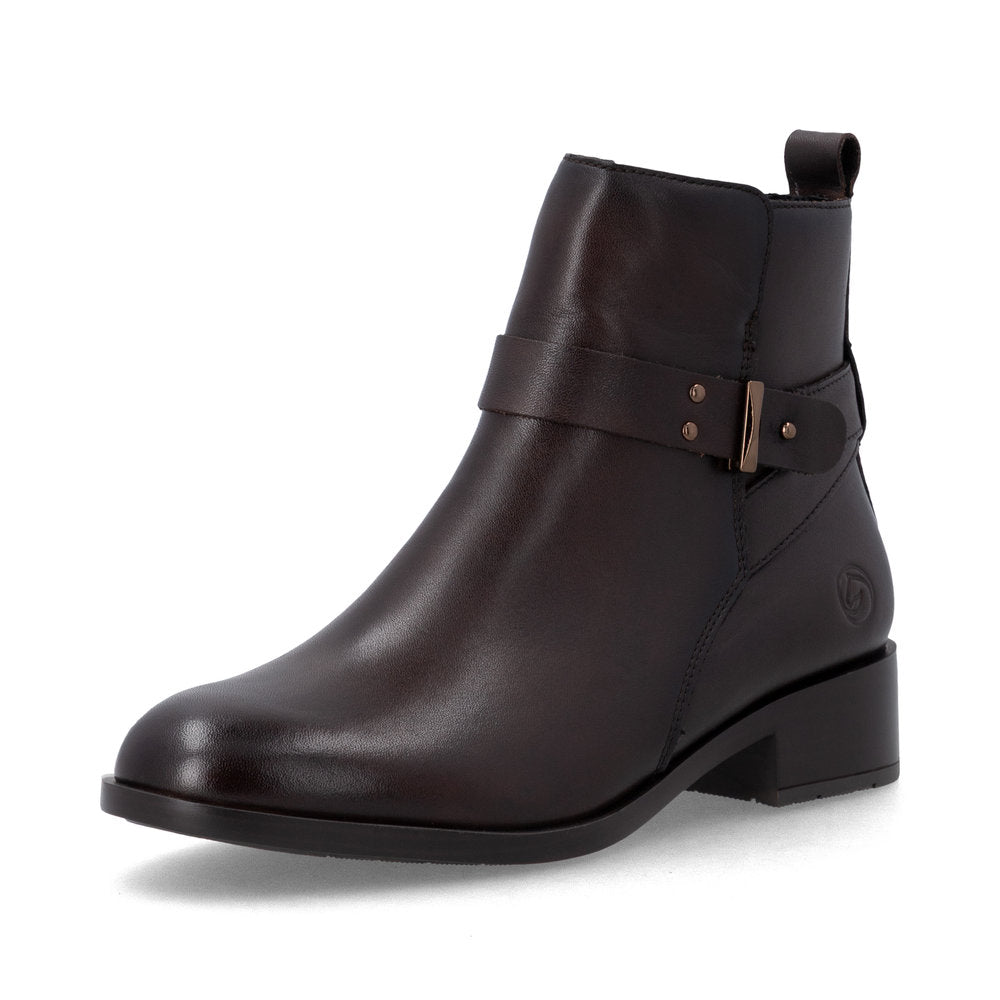 Remonte D3U72-25 women's wide brown leather side zip ankle boots, front three-quarter view.