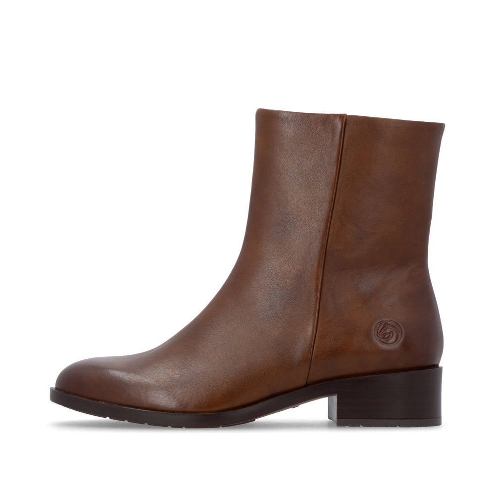 Remonte D3U73-22 women's wide brown leather side zip ankle boots, inner side view.