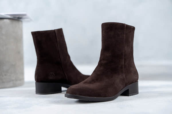 Remonte D3U73-25 women's wide brown suede side zip ankle boots, lifestyle view 4 of 20.