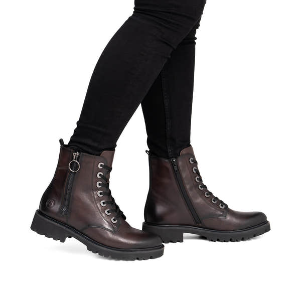 Remonte D8671-25 women's wide brown leather zip & lace ankle boots, on-foot lifestyle view.