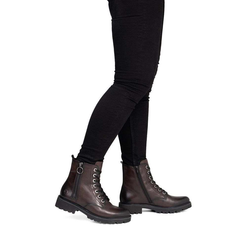 Remonte D8671-25 women's wide brown leather zip & lace ankle boots, on-foot lifestyle view.