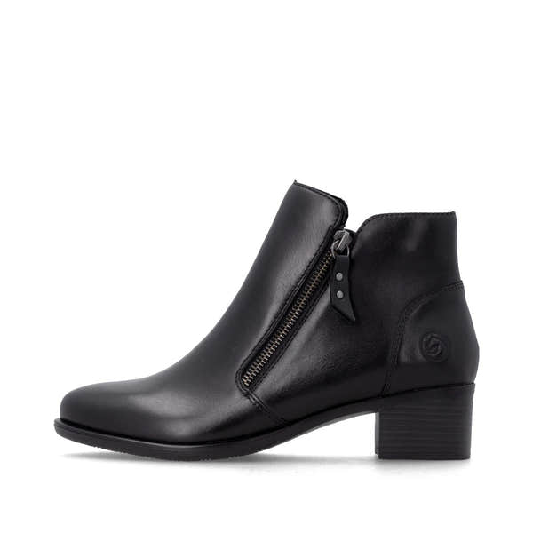 Remonte R5190-00 women's black leather side zip ankle boots, inner side view.