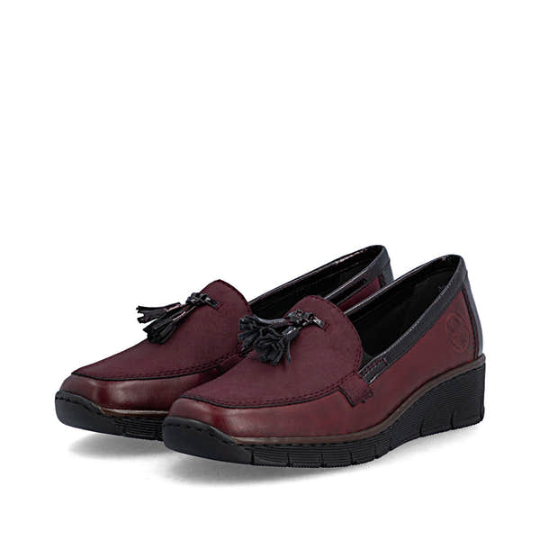 Rieker 53771-35 women's bordeaux leather elasticated shoes, paired three-quarter view.