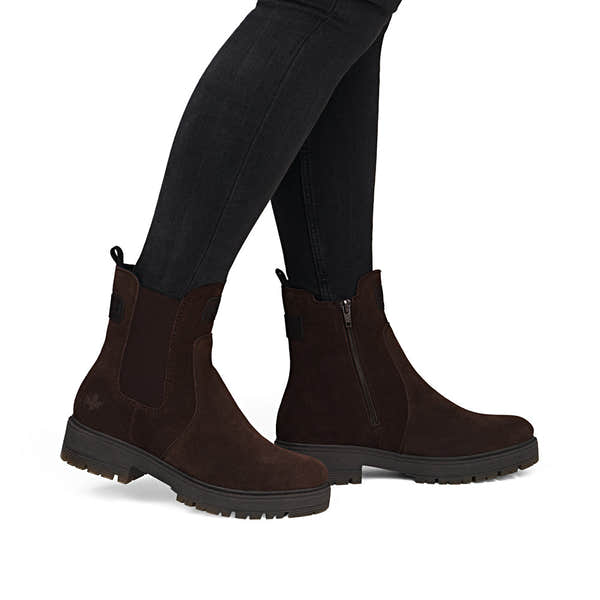 Rieker 75860-25 women's wide brown leather side zip chelsea ankle boots, on-foot lifestyle view.