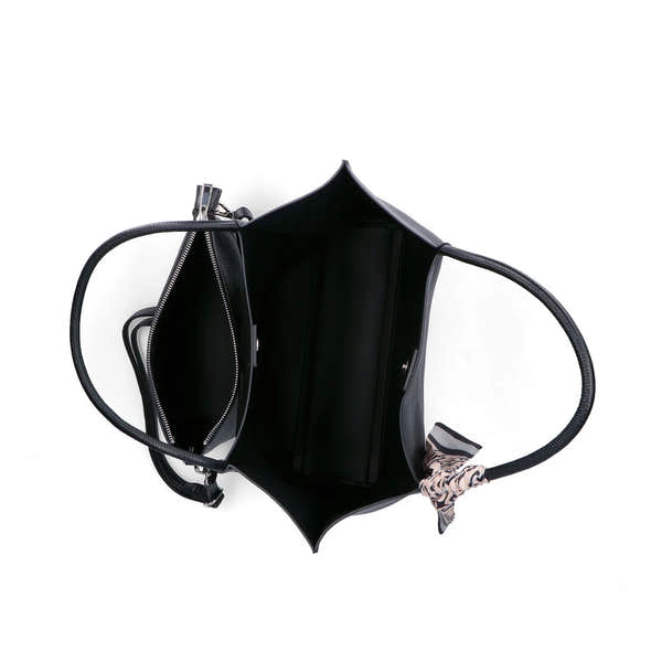 Rieker H1399-00 Black Handbag, inner side view.