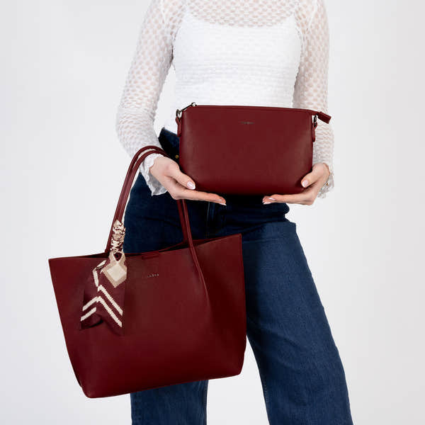 Rieker H1399-35 Burgundy Shopper Bag with Matching Cross Body Bag, front view.