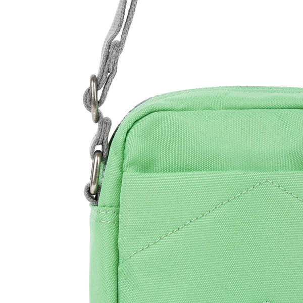 Roka Bond Recycled Canvas Peppermint, hardware detail.