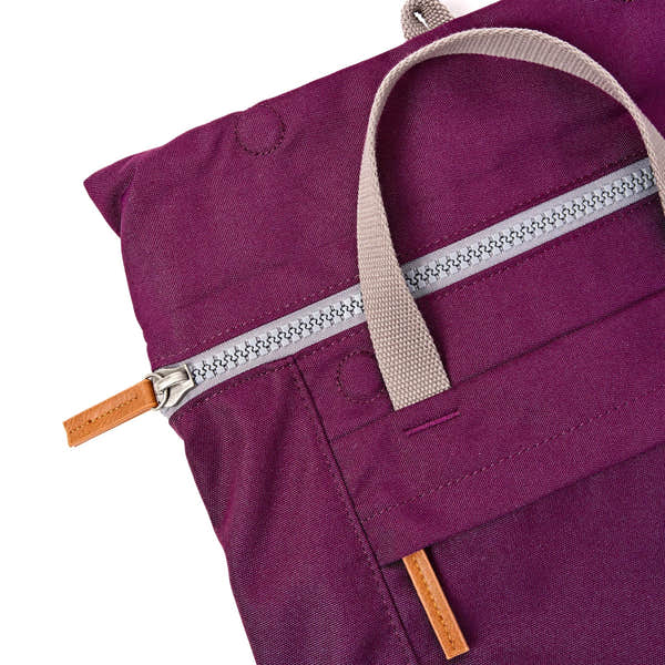 Roka Finchley A Cherry Lacquer Recycled Canvas, zip detail.